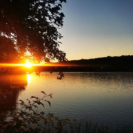 Domek Nad Jeziorem Łąck 外观 照片